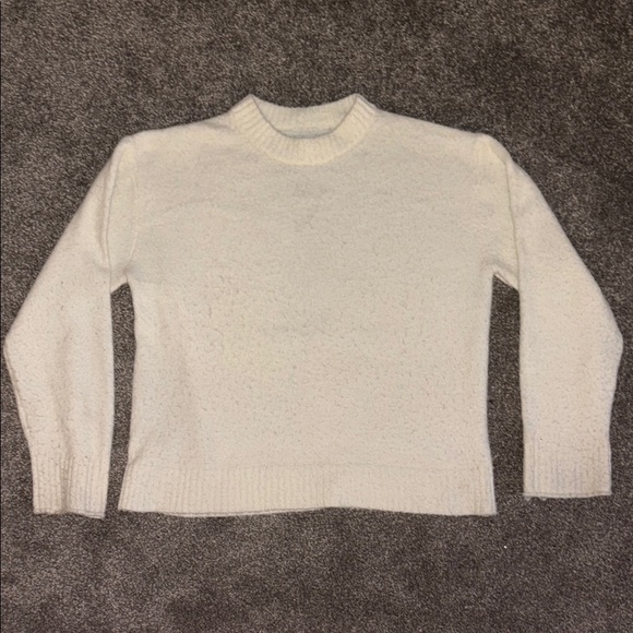 American Eagle Outfitters Sweaters - American Eagle White Textured Crew Neck Sweater Relaxed Fit